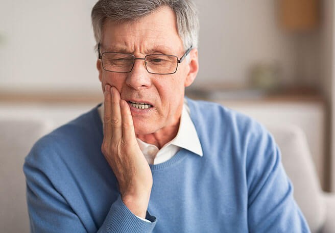 Otlaky spôsobené zubnou protézou Otlaky spôsobené zubnou protézou